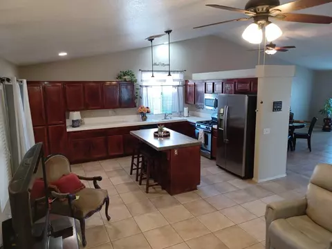 Kitchen - 80469 Sandscript Ct, Indio, CA 92201 photo 1 of 2
