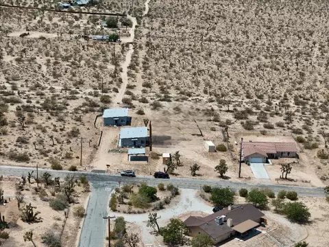 View/Area - 7608 Olympic Rd, Joshua Tree, CA 92252 photo 2 of 4