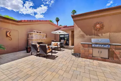 76438 Sweet Pea Way, Palm Desert, CA 92211
