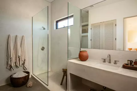 Bath - 60052 Rocky Ave, Landers, CA 92285 photo 4 of 4