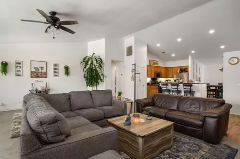 Living - 80664 Declaration Ave, Indio, CA 92201 photo 2 of 3