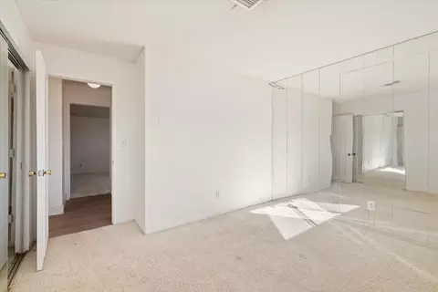 Bedroom - 58748 Natoma Trl, Yucca Valley, CA 92284 photo 4 of 5