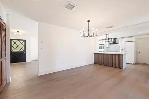 Living - 58748 Natoma Trl, Yucca Valley, CA 92284 photo 1 of 9