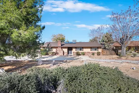 Exterior - 58748 Natoma Trl, Yucca Valley, CA 92284 photo 18 of 25