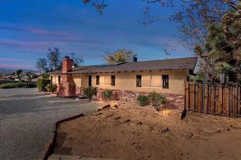 Exterior - 58748 Natoma Trl, Yucca Valley, CA 92284 photo 14 of 25
