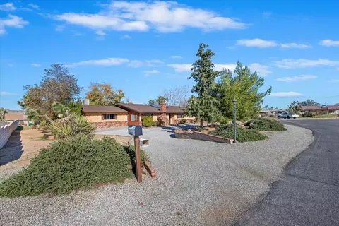 Exterior - 58748 Natoma Trl, Yucca Valley, CA 92284 photo 19 of 25