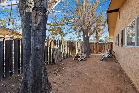 Exterior - 58748 Natoma Trl, Yucca Valley, CA 92284 photo 25 of 25