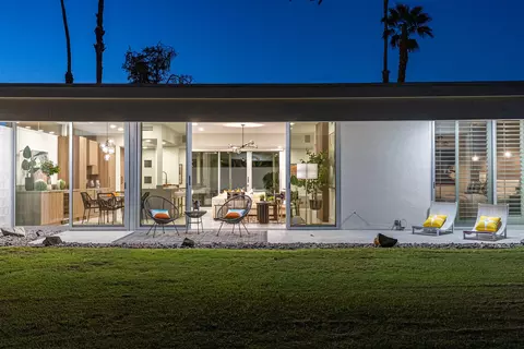 172 Desert Lakes Dr, Palm Springs, CA 92264