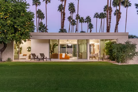 80 Lakeview Dr, Palm Springs, CA 92264