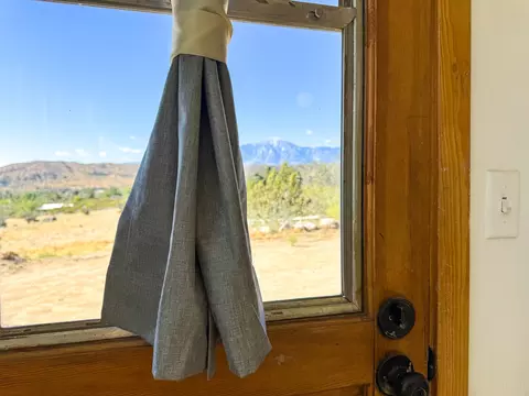 Entry Way - 10505 Hess Blvd, Morongo Valley, CA 92256 photo 1 of 2