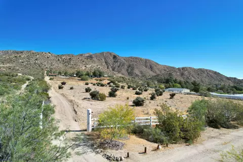 Exterior - 10505 Hess Blvd, Morongo Valley, CA 92256 photo 4 of 11