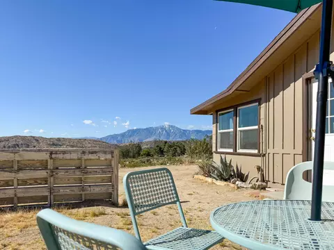Exterior - 10505 Hess Blvd, Morongo Valley, CA 92256 photo 7 of 11