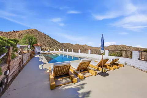 Exterior - 53806 Ridge Rd, Yucca Valley, CA 92284 photo 7 of 28
