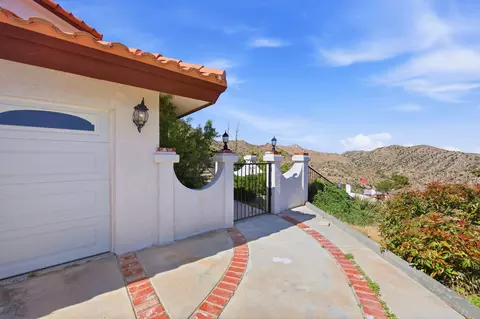 Exterior - 53806 Ridge Rd, Yucca Valley, CA 92284 photo 23 of 28