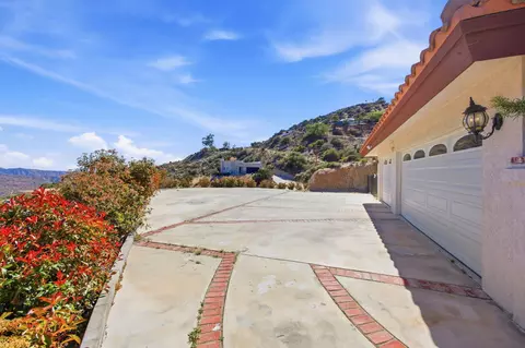 Exterior - 53806 Ridge Rd, Yucca Valley, CA 92284 photo 25 of 28