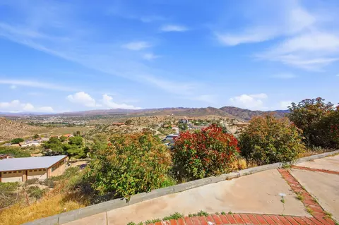 Exterior - 53806 Ridge Rd, Yucca Valley, CA 92284 photo 24 of 28