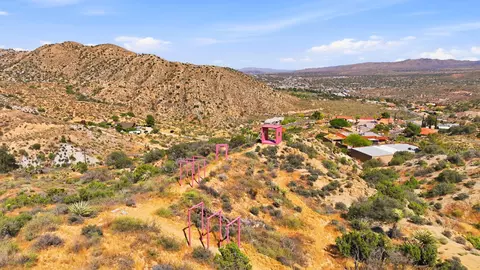 View/Area - 53806 Ridge Rd, Yucca Valley, CA 92284 photo 4 of 8
