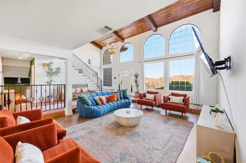 Living - 53806 Ridge Rd, Yucca Valley, CA 92284 photo 4 of 6