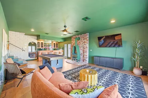 Living - 53806 Ridge Rd, Yucca Valley, CA 92284 photo 6 of 6