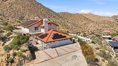 View/Area - 53806 Ridge Rd, Yucca Valley, CA 92284 photo 2 of 8