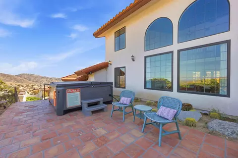 Exterior - 53806 Ridge Rd, Yucca Valley, CA 92284 photo 18 of 28