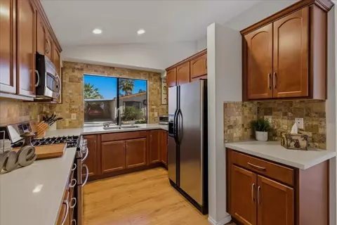 32 Coble Dr, Cathedral City, CA 92234
