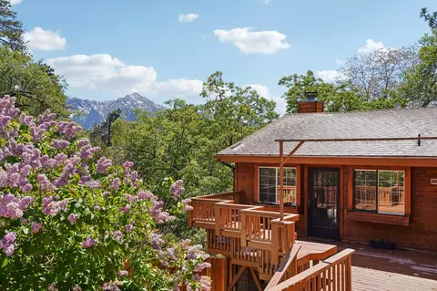 24800 Marion Ridge Dr, Idyllwild, CA 92549