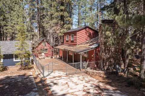 39368 Moab Ln, Big Bear Lake, CA 92315
