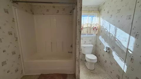 Bath - 100331 Ebb Dr, Mecca, CA 92254 photo 3 of 4
