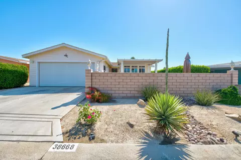 38668 Fawn Springs Dr, Palm Desert, CA 92260