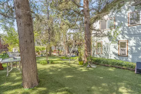 Exterior - 1018 Feather Mountain Dr, Big Bear City, CA 92314 photo 12 of 13