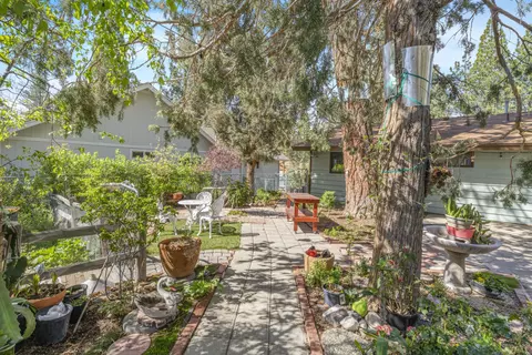 Exterior - 1018 Feather Mountain Dr, Big Bear City, CA 92314 photo 10 of 13