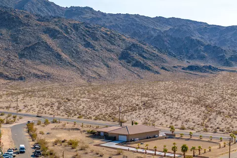 7225 Adobe Rd, Twentynine Palms, CA 92277
