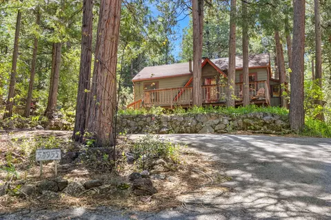 54955 Strong Dr, Idyllwild, CA 92549