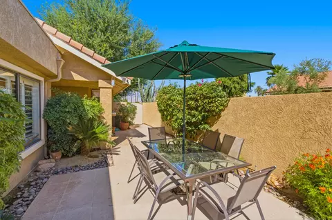 67 Verde Way, Palm Desert, CA 92260