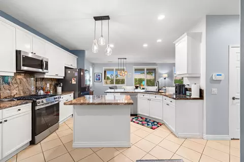 Kitchen - 48124 Chandler Ct, Indio, CA 92201 photo 2 of 5