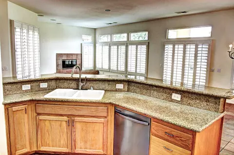 Kitchen - 82627 Sky View Ln, Indio, CA 92201 photo 5 of 6