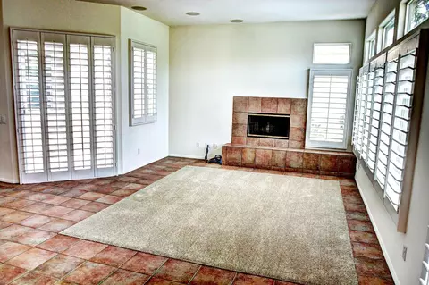 Living - 82627 Sky View Ln, Indio, CA 92201 photo 2 of 5