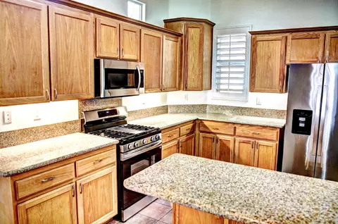 Kitchen - 82627 Sky View Ln, Indio, CA 92201 photo 4 of 6