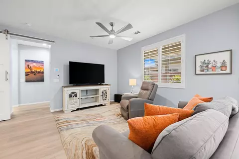 Living - 51538 Golden Eagle Dr, Indio, CA 92201 photo 4 of 5