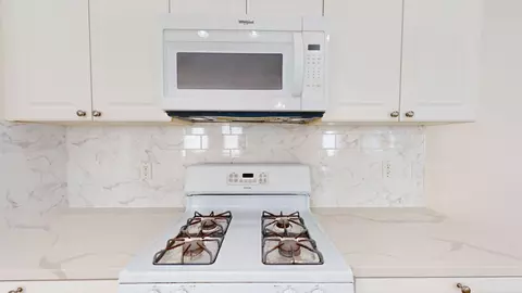 Kitchen - 48180 Chandler Ct, Indio, CA 92201 photo 3 of 4