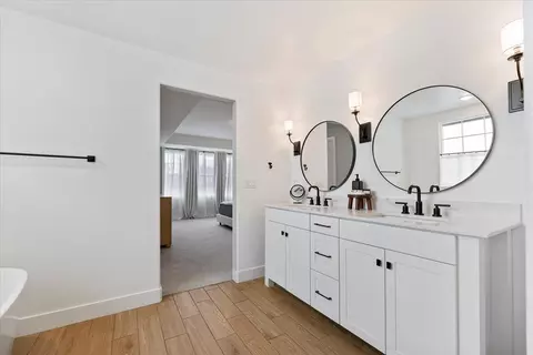 Bath - 42410 Canneto Way, Indio, CA 92203 photo 5 of 5