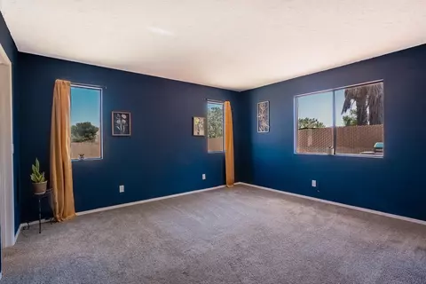 Bedroom - 9247 Navajo Trl, Morongo Valley, CA 92256 photo 4 of 4