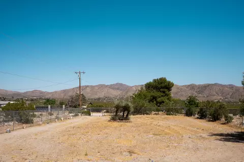 Exterior - 9247 Navajo Trl, Morongo Valley, CA 92256 photo 5 of 5