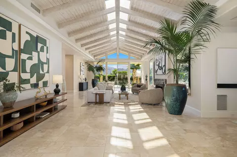 74 Mayfair Dr, Rancho Mirage, CA 92270