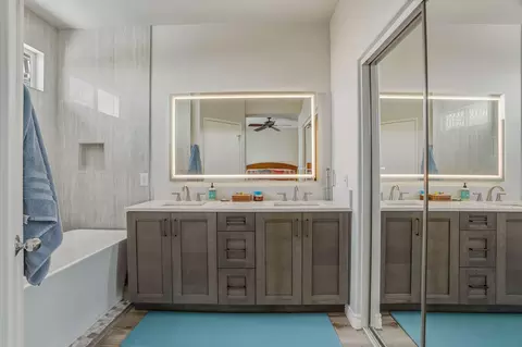Bath - 83203 Broadmoor Dr, Indio, CA 92203 photo 1 of 4