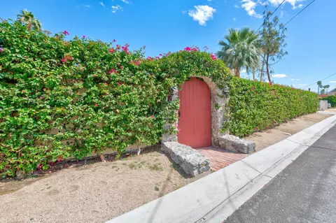 68574 F St, Cathedral City, CA 92234