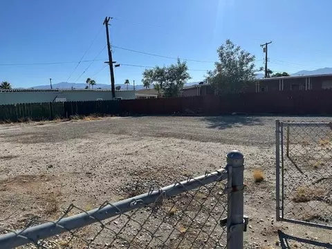 73451 Colonial Dr, Thousand Palms, CA 92276 photo 5