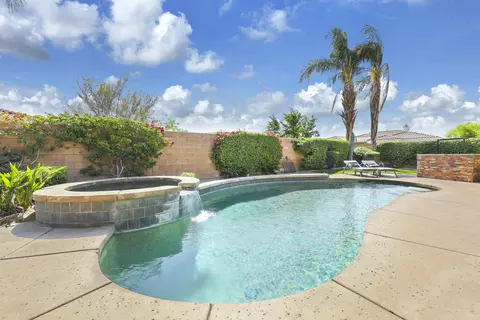 Exterior - 48640 Vienna Ct, Indio, CA 92201 photo 4 of 8
