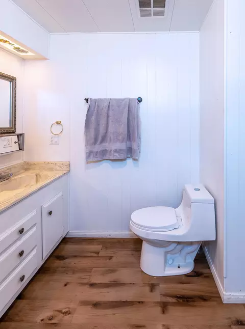 Bath - 84221 Corregidor Ave, Indio, CA 92201 photo 2 of 7